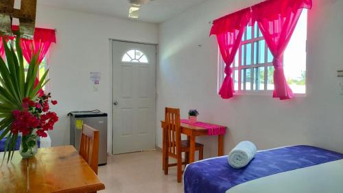Rio Lagartos Hotel | HOTEL LAS COLORADAS