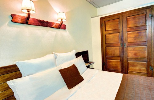 Saint-Etienne-de-Tinee Hotel | Hotel Las Donnas
