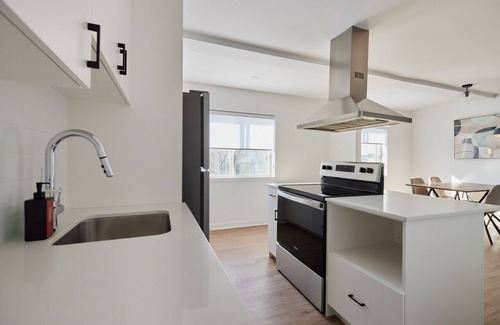 Mile-Ex Apartment | Hotel Laurence two bedroom apartment