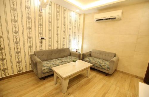 Faridabad Hotel | Hotel Lavit Couple Friendly near Faridabad Metro station