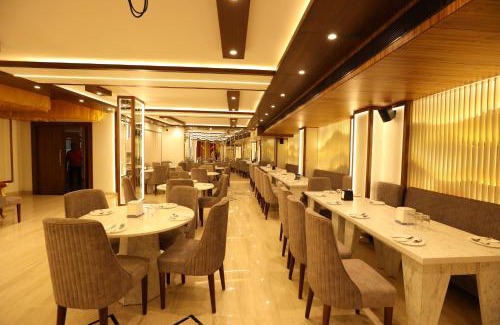 Faridabad Hotel | Hotel Lavit Couple Friendly near Faridabad Metro station