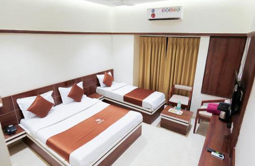 Shirdi Hotel | Hotel Laxmibai Palace- Only 300 miter from Sai Baba Temple!