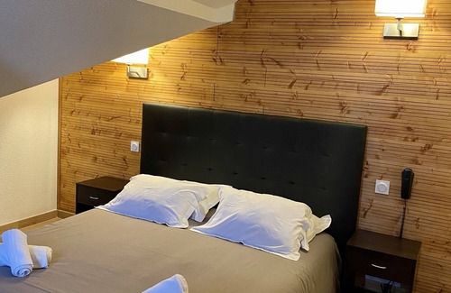 Risoul Hotel | HOTEL LE CHARDON BLEU