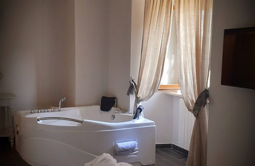 Montaione Hotel | Hotel le Macine