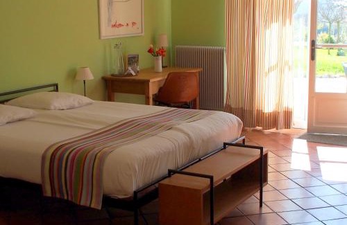 Saint-Laurent-du-Verdon Hotel | Hotel Le Moulin du Château