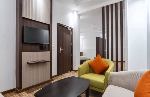 Tehri Hotel | Hotel Le ROI Lake View koti