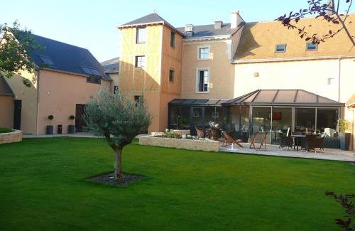 Cheville Hotel | Hotel Le Saint Aubin