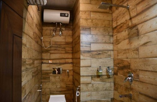 Lansdowne Hotel | Hotel Leosh Lansdwone