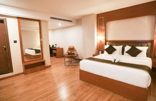 Yeshwanthpur Hotel | Hotel Leroy Grand