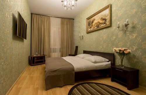 Lyuberetsky District Hotel | Hotel Lion