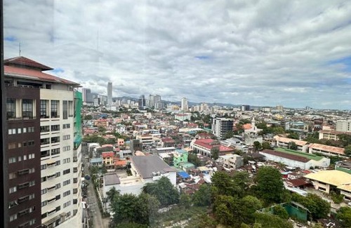 Mabolo Apartment | hotel living,The Persimmon Suites 2-4pax (1430)