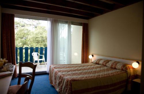 Soorts-Hossegor Hotel | Hotel Logis Lacotel