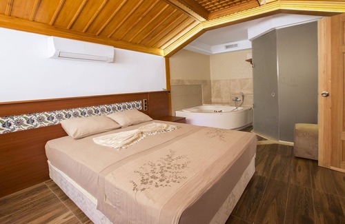Akyaka Hotel | Hotel Lotus Spa&Sport Akyaka
