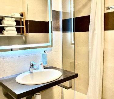 Saintes-Maries-de-la-Mer Hotel | Hotel Lou Marquès
