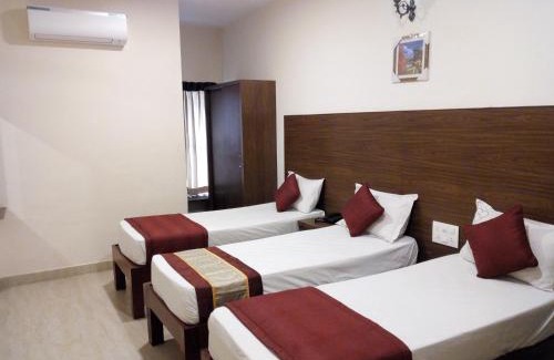 Gandhipuram Hotel | Hotel Lovely Nest