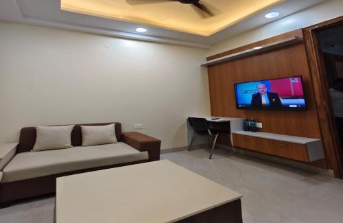 Khattalwada Hotel | Hotel Luxury 1 BHK Serviced Apartments Near Artemis Hospital Sector 52