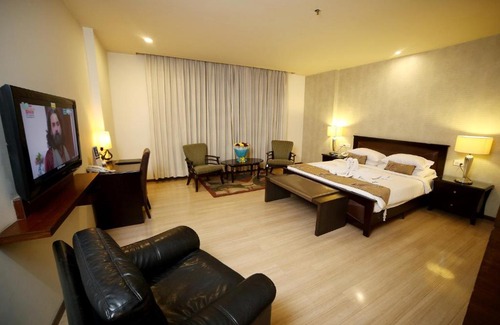 Jalandhar Hotel | Hotel M1