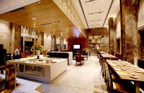 Varanasi Hotel | Hotel Madin