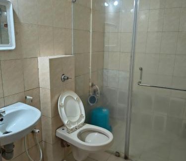 Adyar Hotel | Hotel maharaj residency attavara