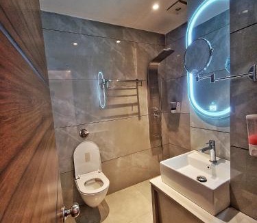 Amritsar Hotel | Hotel Maher Inn