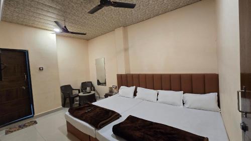 Ujjain Hotel | HOTEL MAHESHWARI GREEN's