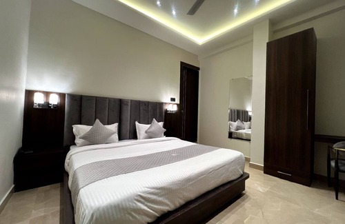 Kanpur Hotel | Hotel Majestic Grand By MNG Rooms