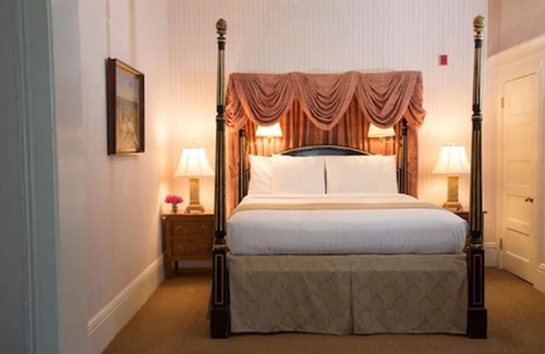Lower Pacific Heights Hotel | Hotel Majestic