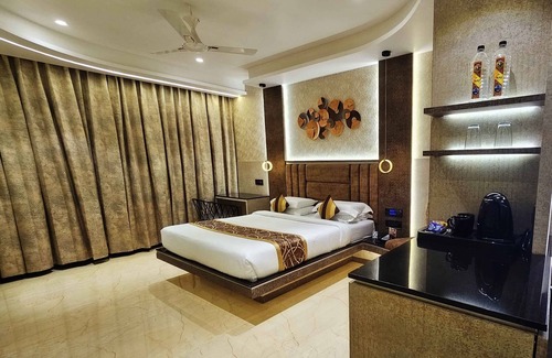 Kamalapur Hotel | Hotel Malligi