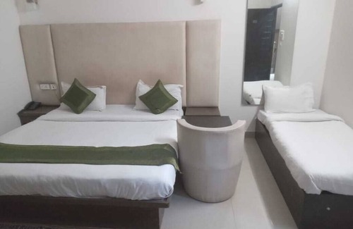 Rakabganj Hotel | Hotel Mani Ram Palace