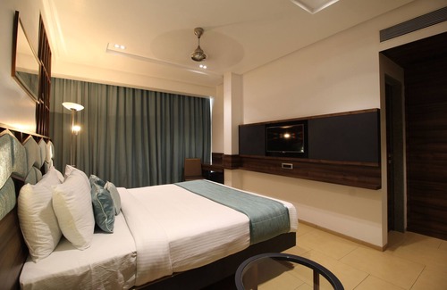 Alibaug Hotel | Hotel Maple IVY