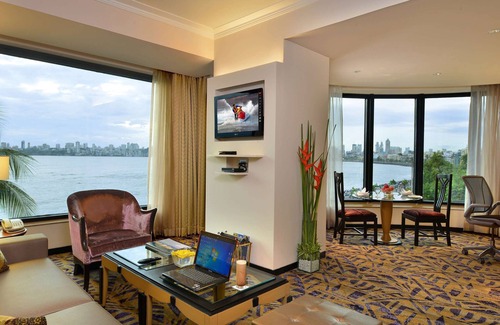 Churchgate Hotel | Hotel Marine Plaza Mumbai