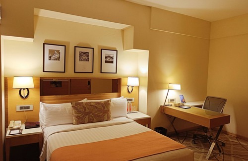 Churchgate Hotel | Hotel Marine Plaza Mumbai