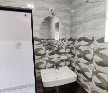 Saunta Vaddo Hotel | Hotel Mary Joey Baga