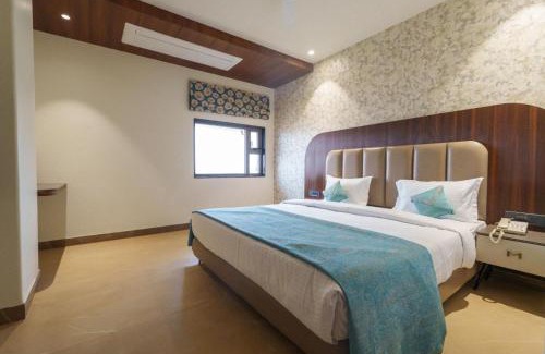 Raipur Hotel | Hotel Meeravill