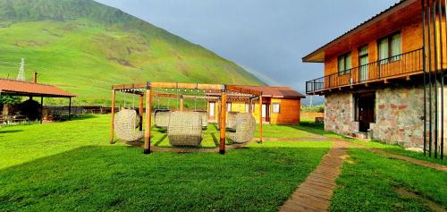 Kazbegi Hotel | Hotel Migu Yard