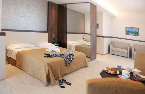 Porto Recanati Hotel | Hotel Mondial