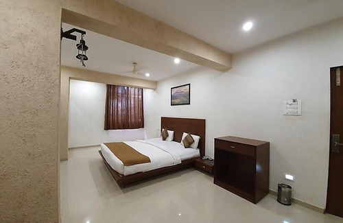 Rao Colony Hotel | Hotel Montana NX