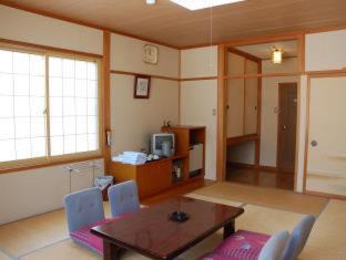 Iida Hotel | Hotel Montblanc Hakuba