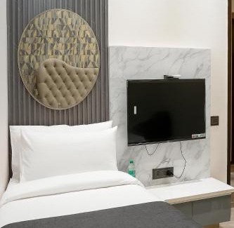 Ludhiana House | Hotel Mother Land Palace