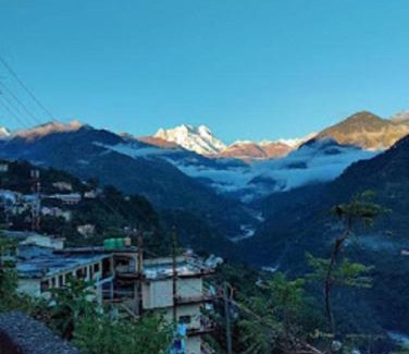 Guptkashi Bed & Breakfast | Hotel Mount Hills by StayApart