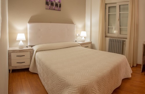 Muros Hotel | Hotel Muradana