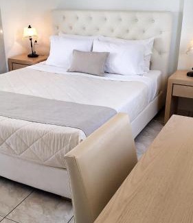 Firostefani House | Hotel Mylos