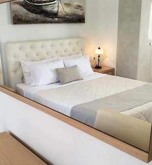Firostefani House | Hotel Mylos