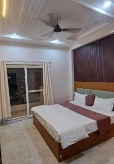 Varanasi Hotel | Hotel Naman Palace