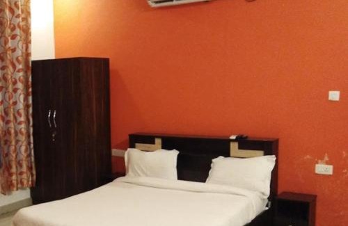 Dehradun Hotel | Hotel Negi Palace by StayApart