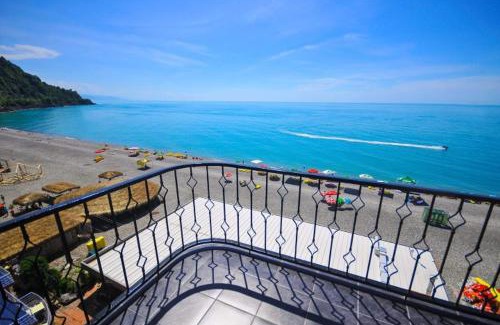 Kvariati Hotel | Hotel Neptun Kvariati