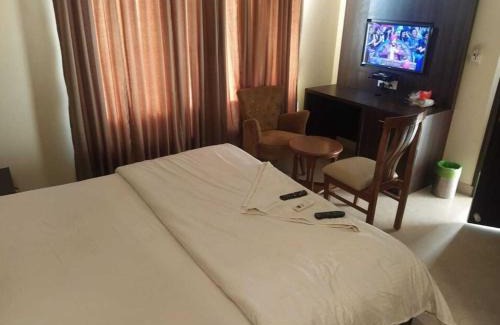 Gurugram Hotel | Hotel O Drippy Stays