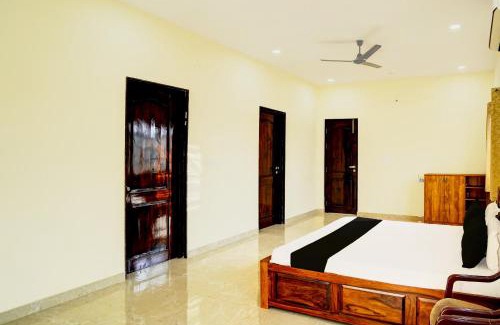 Jabalpur Hotel | Hotel O Godavari Lawn