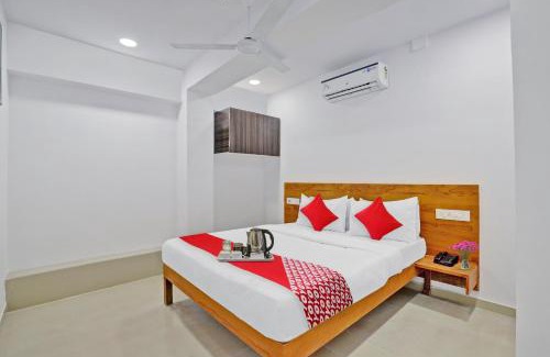 Surat Hotel | Hotel O Krishna Rooms