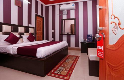 Jwalapur Hotel | Hotel O Mehfil Hotel